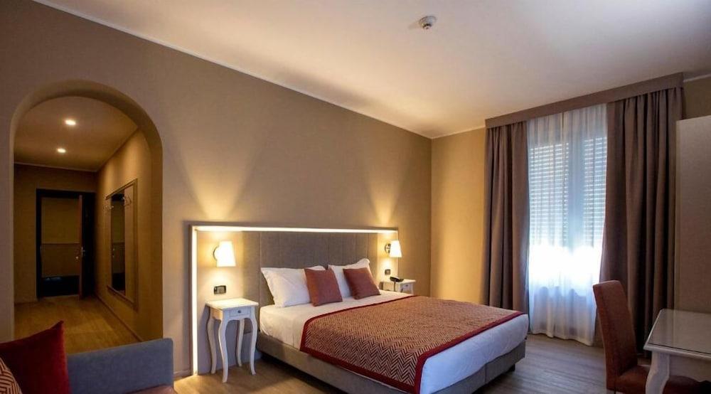 Hotel Villa Malpensa Vizzola Ticino Exterior photo